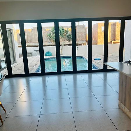 Bluewave Lifestyle Villa Хартбееспоорт Екстериор снимка