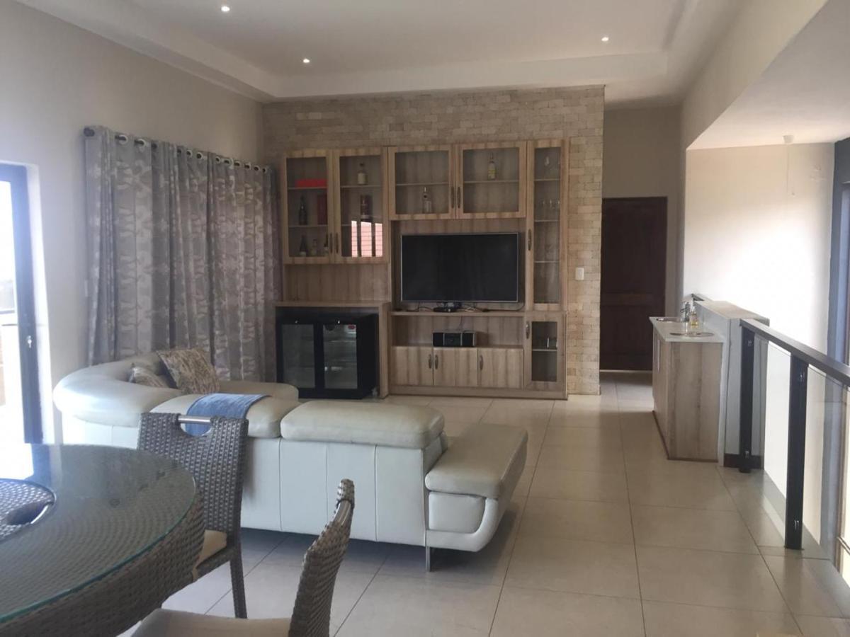 Bluewave Lifestyle Villa Хартбееспоорт Екстериор снимка